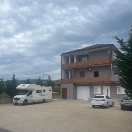 Alessio Rooms Kruja