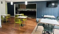 Spark by Hilton Tampa Brandon - sarapan