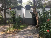 Cintacor Island Resort - parking