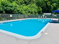 Comfort Inn & Suites Danbury-Bethel - Pools