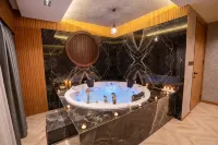 Leman Otel - Hot Tub
