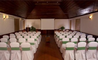 Kumarakom Lake Resort