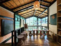 Baan Mai Kradan Hostel Chiang Rai - Hostels