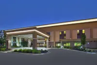 Hampton Inn Marietta فنادق في Marietta