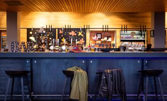Moxy Aberdeen Airport