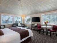 Glenmore Plaza Hotel Hotels in Avalon