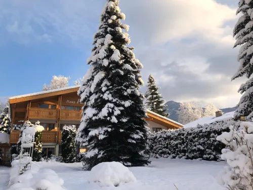 Haus Patricia Hotels in Unken