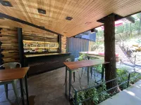 Hotel Oxú & Gampling Solo Adultos - bar