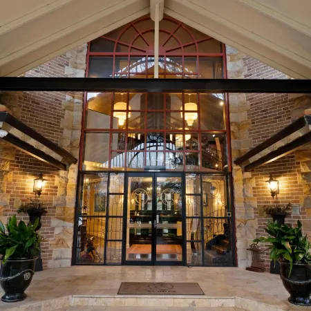 Echoes Boutique Hotel & Restaurant