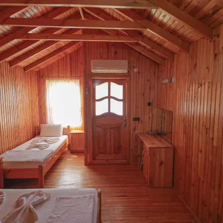 Yavuz Motel Adrasan