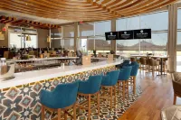 Sandman Hotel Calgary Airport - Quầy bar