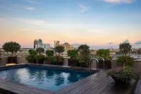 Duquesa Suites Landmark Hotel by Grup Duquessa - Sea View