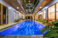 Moon Sun Boutique Villa Hotel a Hương Trà
