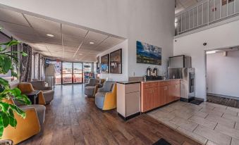 Travelodge by Wyndham Colorado Springs Airport/Peterson AFB