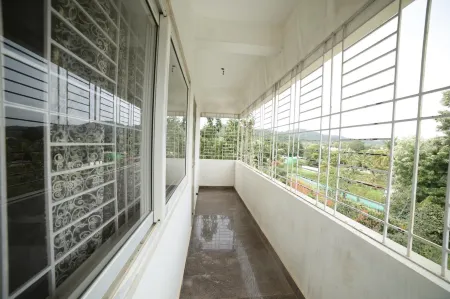 Naksha Tree Hotels - Yelagiri Отели рядом с достопримечательностью «Kalandara Darga»