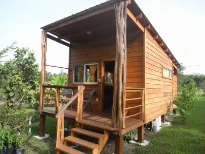 Green Valley Inn Hotels in 