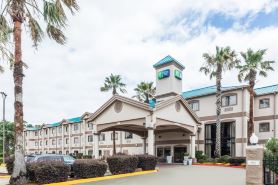 Holiday Inn Express & Suites LAKE CHARLES by IHG