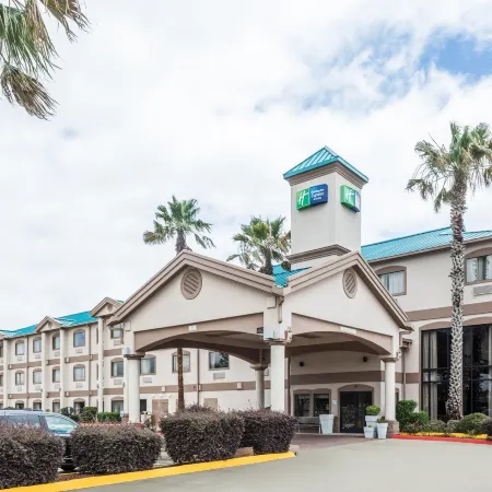 Holiday Inn Express & Suites LAKE CHARLES by IHG