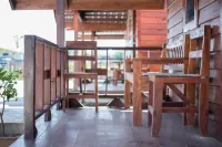 Talad Nam Klong Hae Resort Các khách sạn ở Bang Klam