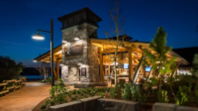 Disney's Wilderness Lodge Hotels near Disney's Magic Kingdom
