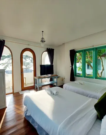 ห้องพักพร้อมวิวมหาสมุทรบางส่วน