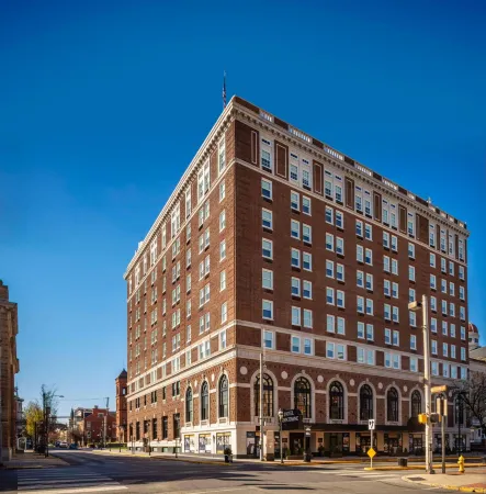 The Yorktowne Hotel, Tapestry Collection by Hilton