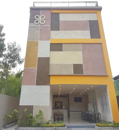 Grand Kuta Hotel Отели в г. Prabu