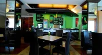 MO2 Westown Hotel Bacolod - Downtown