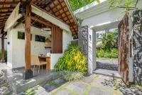 Tanaka Canggu Guesthouse Hotels near Berawa