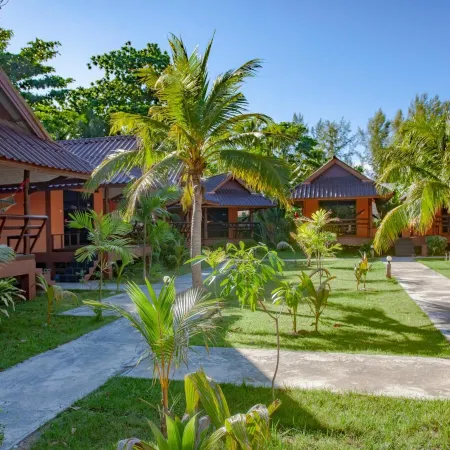 Lanta Pearl Beach Resort