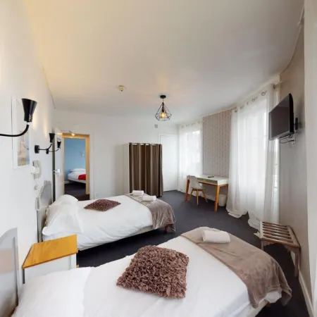 Hôtel l'Estran Отели в г. Трувиль-Сюр-Мер