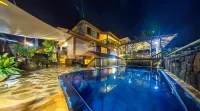 Sunset Villa - Private Pools