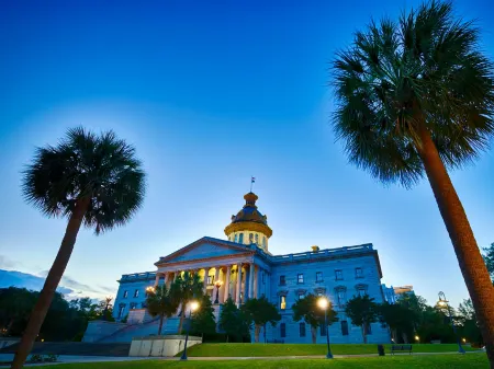 Hyatt Place Columbia Downtown Отели рядом с достопримечательностью «Ривербанкс Зу энд Гарден»