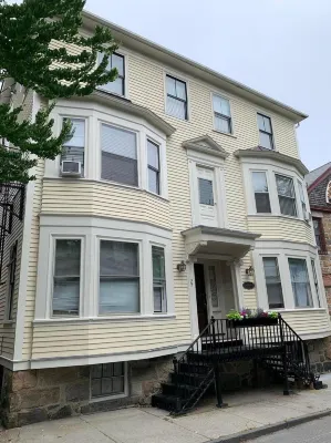 Cleveland House Inn