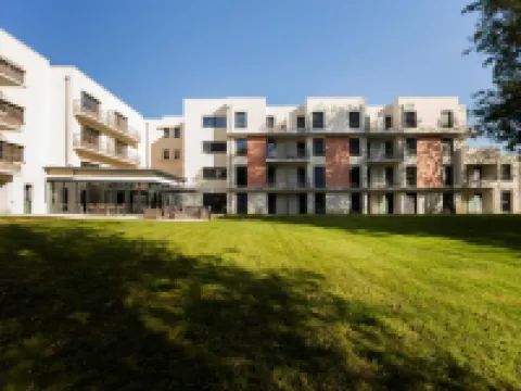 ゼナオ ネヴェール ルナーダ ヌベールのホテル