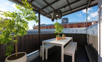 The Baylis Boutique Apartments - Housity