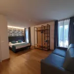 Bike Hotel Touring Gardone Riviera & Wellness Hotel di 