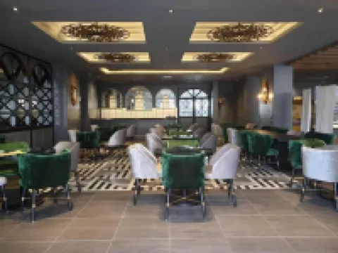 DreamScape Apartment @ Golden Hill