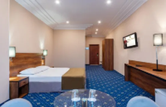 Hotel Royal Hotels near Orlov Paleontological Museum