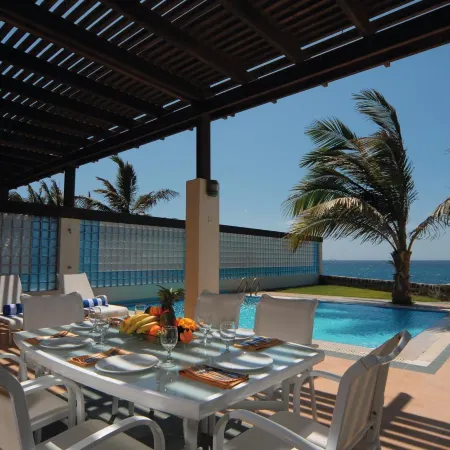 Al Nawras Island Resort