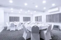 San Clu Hotel, Bar & Brasserie - breakfast