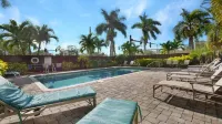 Crystal Bay Historic Hotel - Beach