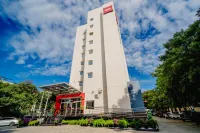 Ibis Asuncion Hotel a 