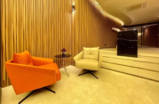 รูปภาพของเดอะเบส 304