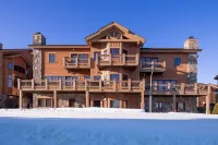 Slopeside Hotel by Seven Springs Resort - spa