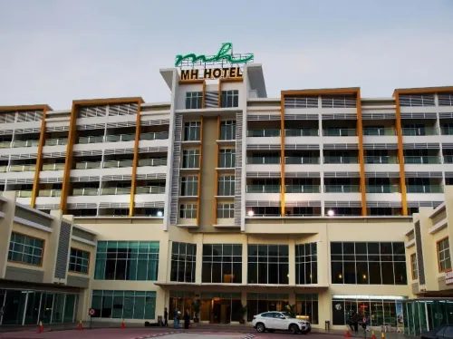 MH Sentral Hotel Sg Siput - parking