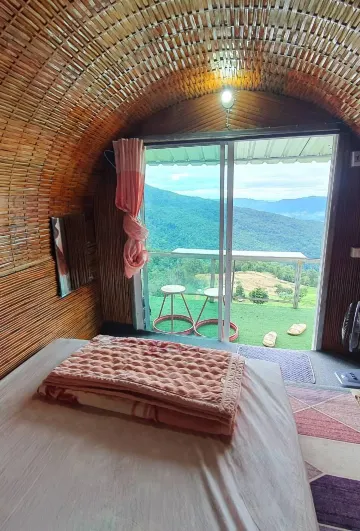 ห้องดีลักซ์พร้อมวิวเนินเขา