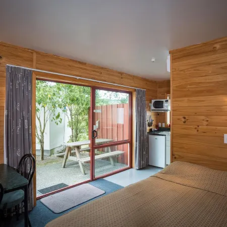 Nelson City Top 10 Holiday Park