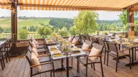 Anetseder Landhotel, Lofts & Golf - Mountain view