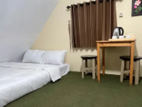 Villa Kolah Watu โรงแรมในโวโนโซโบ